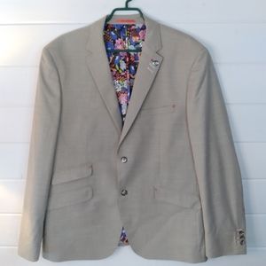 Au Noir Taupe Suit Jacket with Stunning Interior & Unique Details EUC, Size 46R